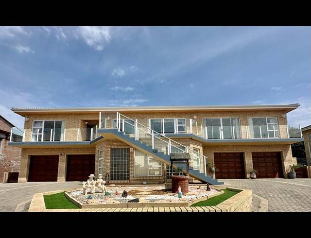 4 BEDROOM HOUSE FOR SALE IN STILBAAI-WES